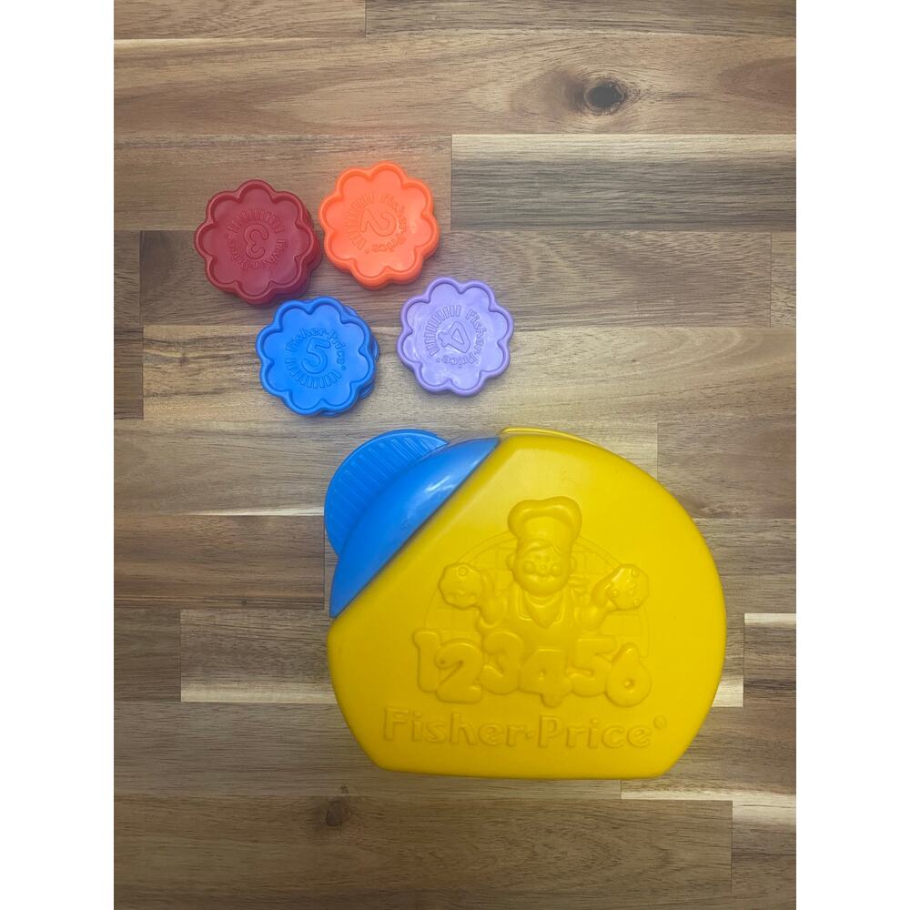 Vintage 1990 Fisher Price Counting Cookie Jar with 4 Cookies